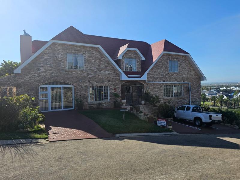 4 Bedroom Property for Sale in Aston Bay Eastern Cape